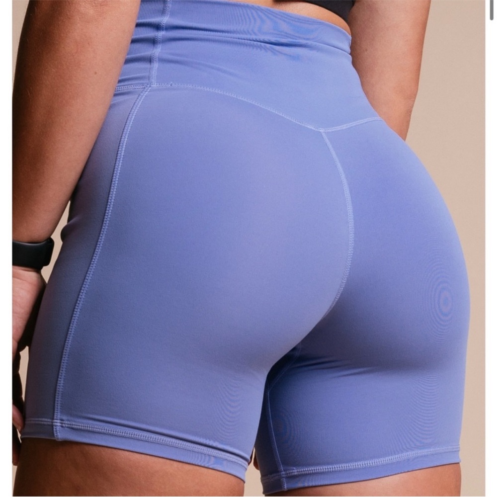 P’Tula Periwinkle Yvette 6” shorts